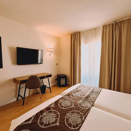 Fay Victoria Hotel