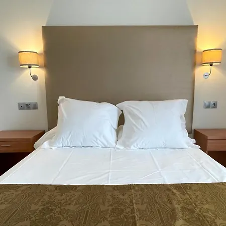 Fay Victoria 4*
